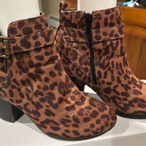 Leopard Print Sueded Ankle Boots - Brown